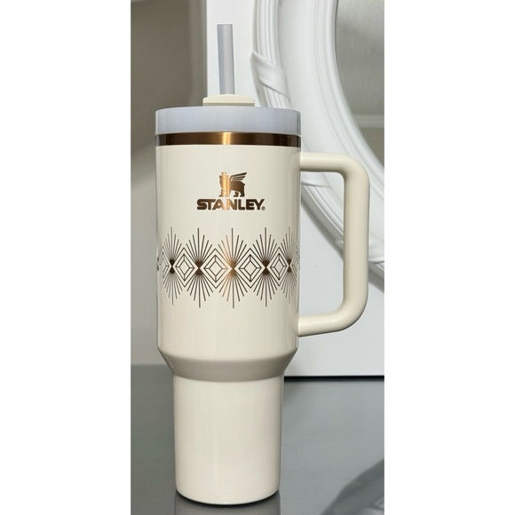 Stanley Quencher H2.0 Flowstate Tumbler 40oz- CREAM GLOSS DECO - Picture 2 of 5